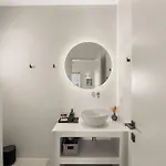 Lyra House Villa *